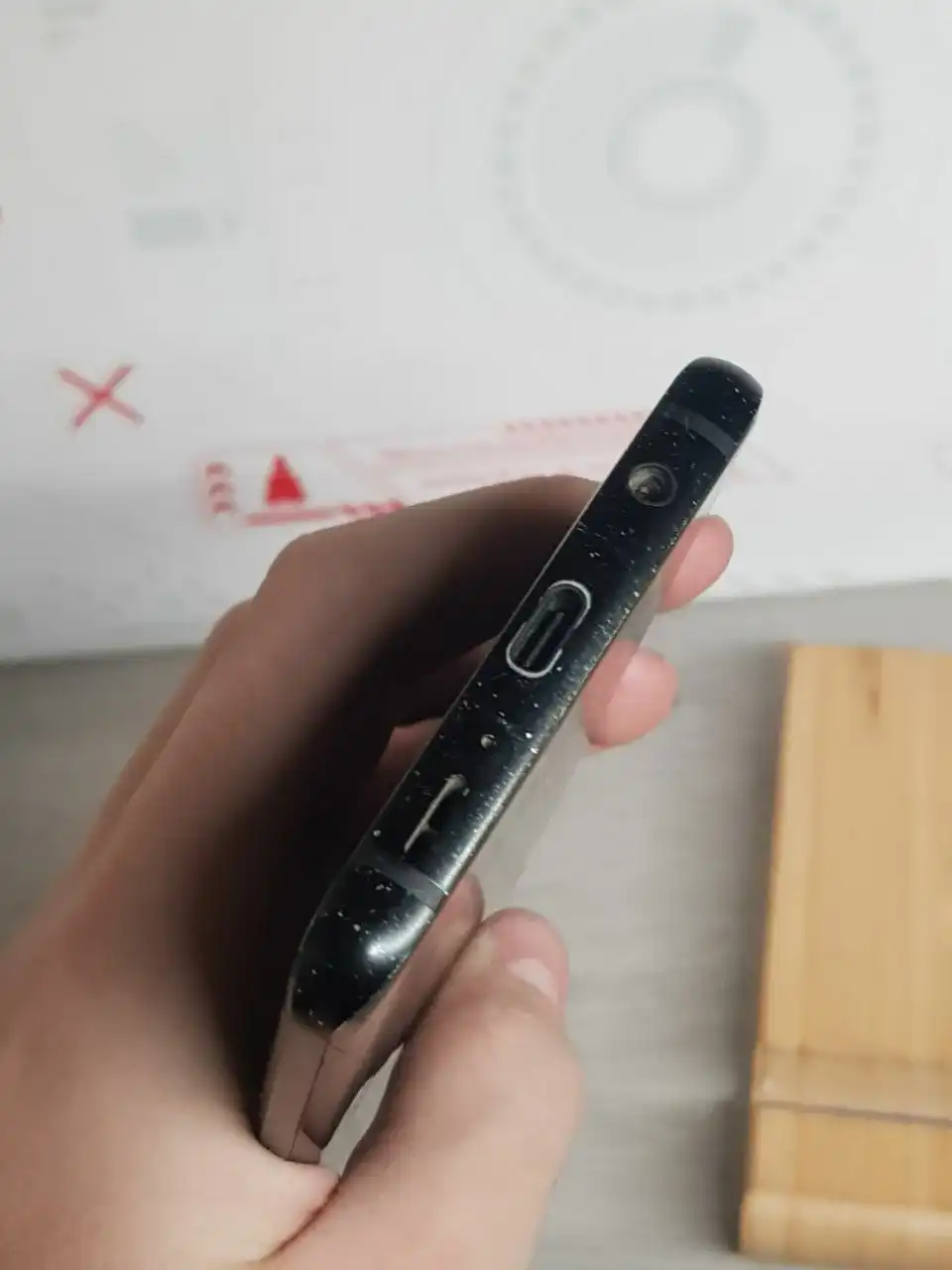 Продам Samsung s9+ 4/64gb