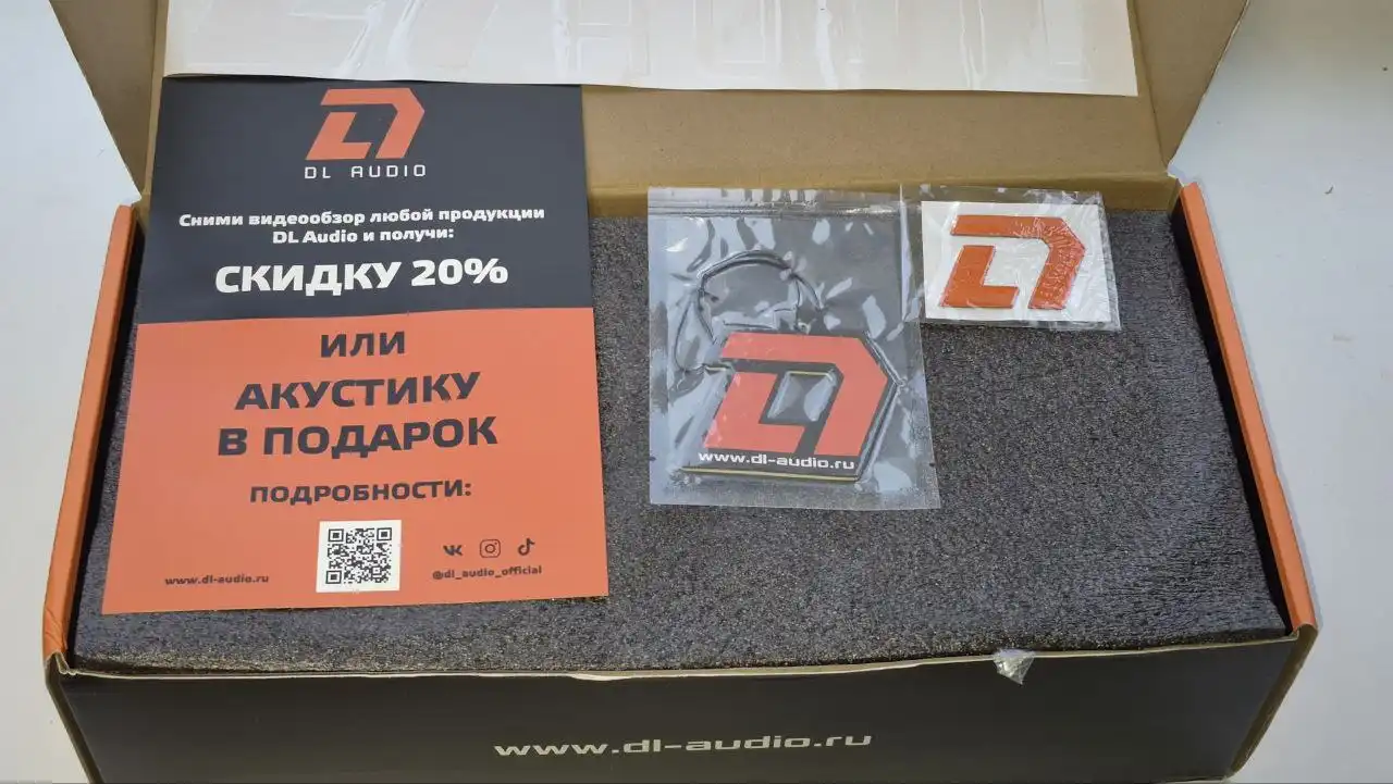 Продам динамики с гарантией и полным комплектом