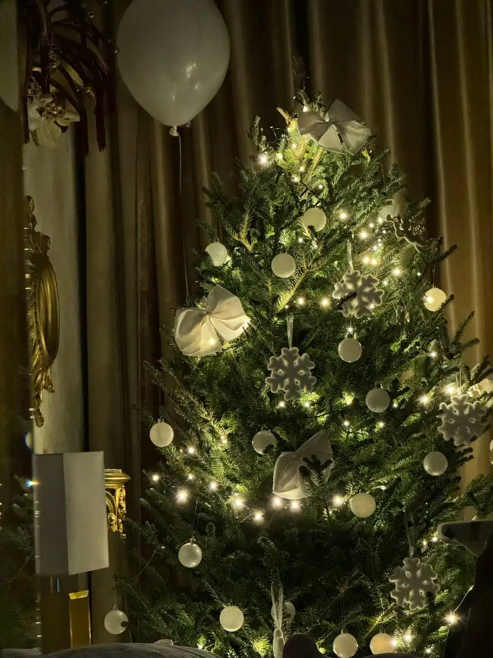 Подставка для елки в отличном состоянии