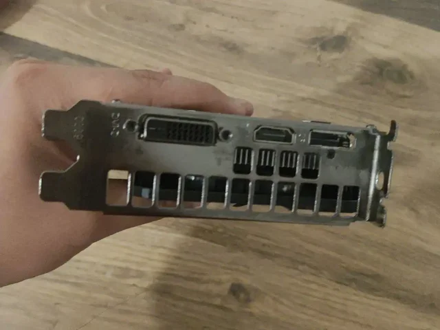 Продам видеокарту GTX 1650 - частное объявление в Санкт-Петербург