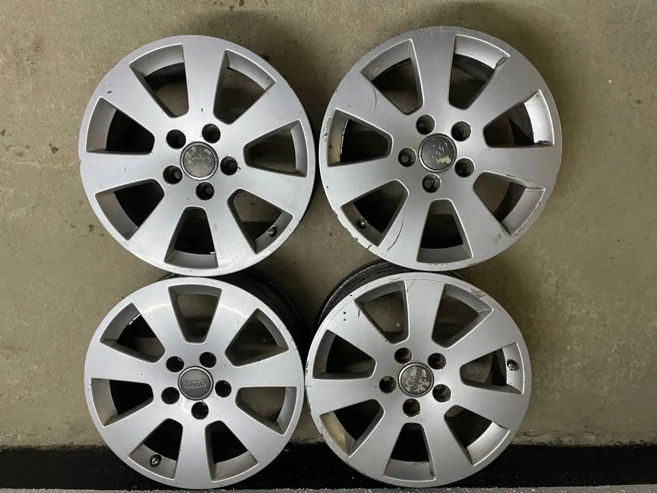 Литой диск Ауди 6.5хR16 5x112