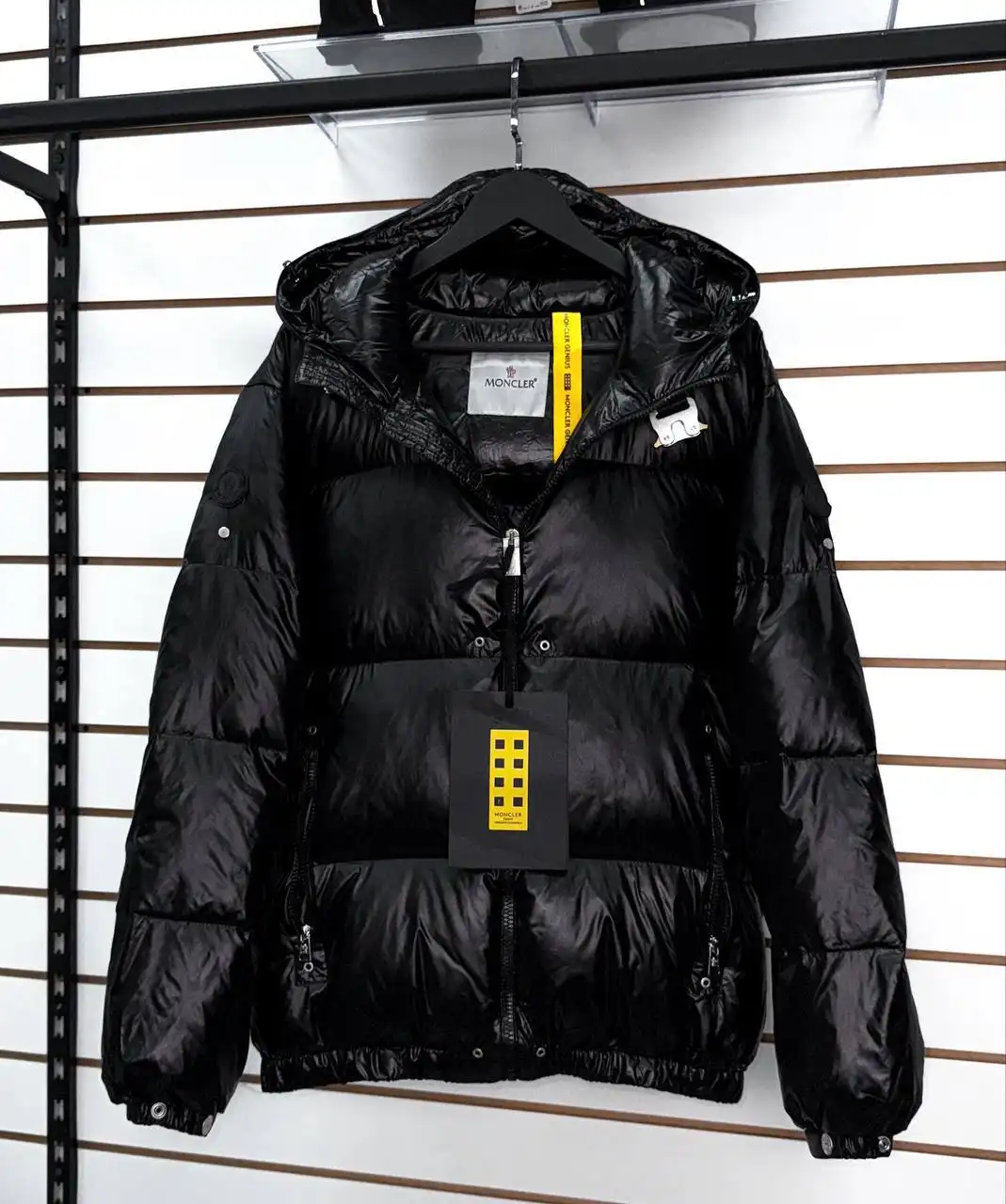 Продам новый пуховик размер L