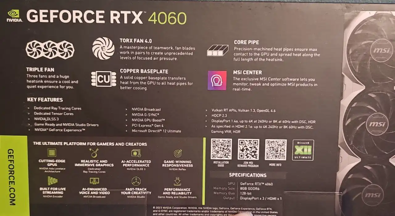 Игровой ПК с монитором, клавиатурой и наушниками