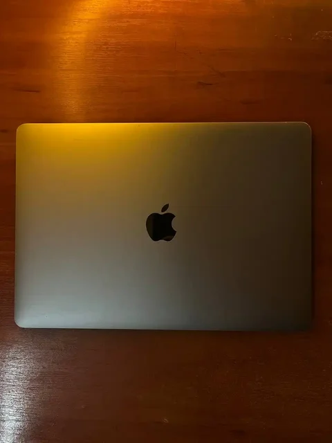 Продам MacBook Pro 2017 - Электроника в Санкт-Петербург