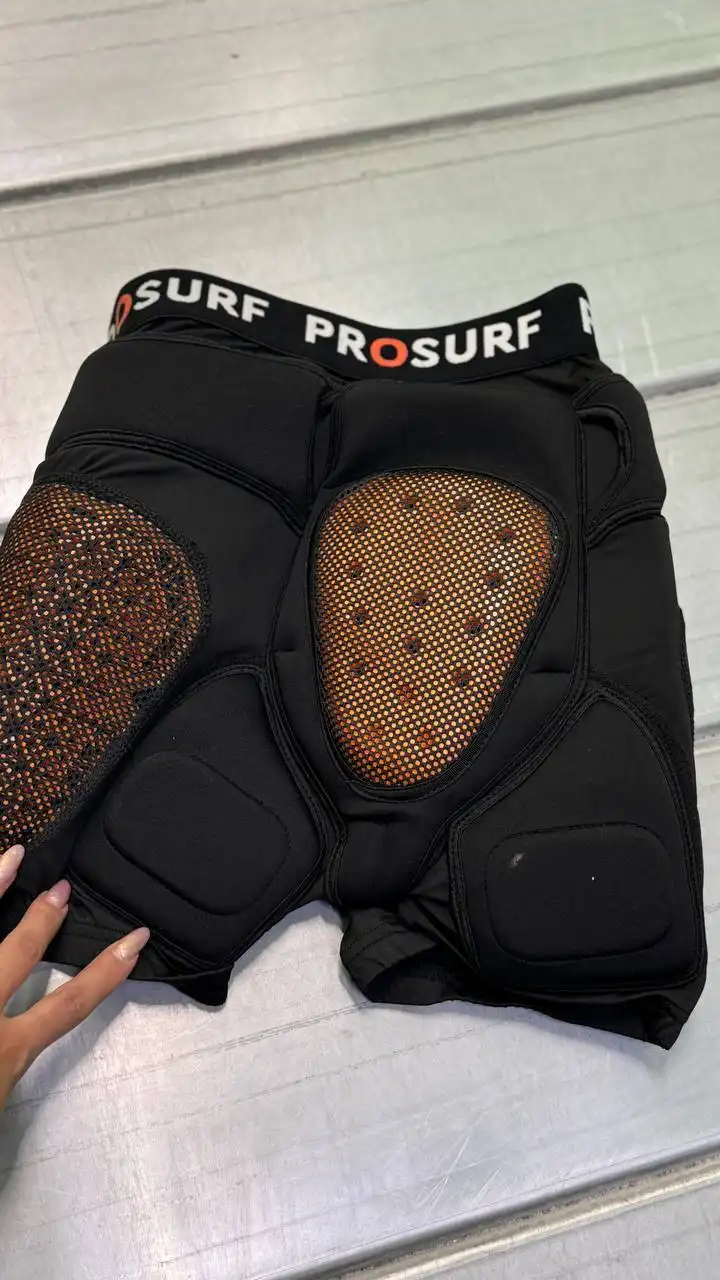 Защитные шорты ProSurf - Спортивная одежда (Барахолка) в Санкт-Петербург