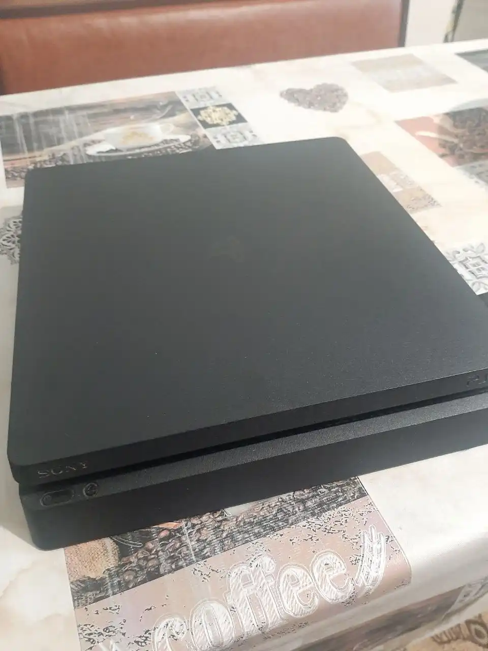 Продажа PlayStation 4 Slim 500Gb с двумя геймпадами и играми - Игровые приставки (Электроника) в Санкт-Петербург