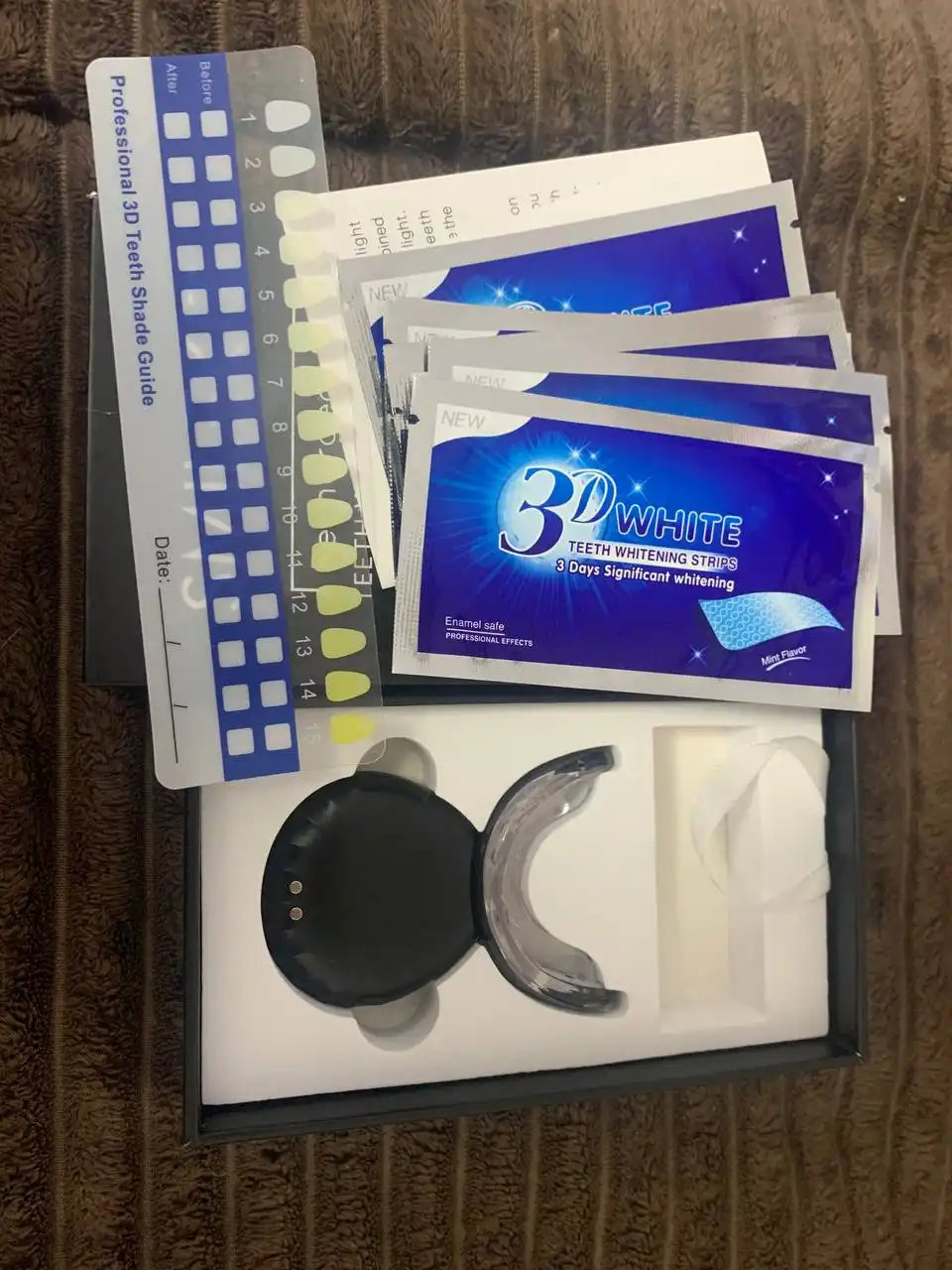 Различные товары: отбеливающий аппарат, кабель для iPhone, мужской кошелек, елка - Барахолка в Санкт-Петербург