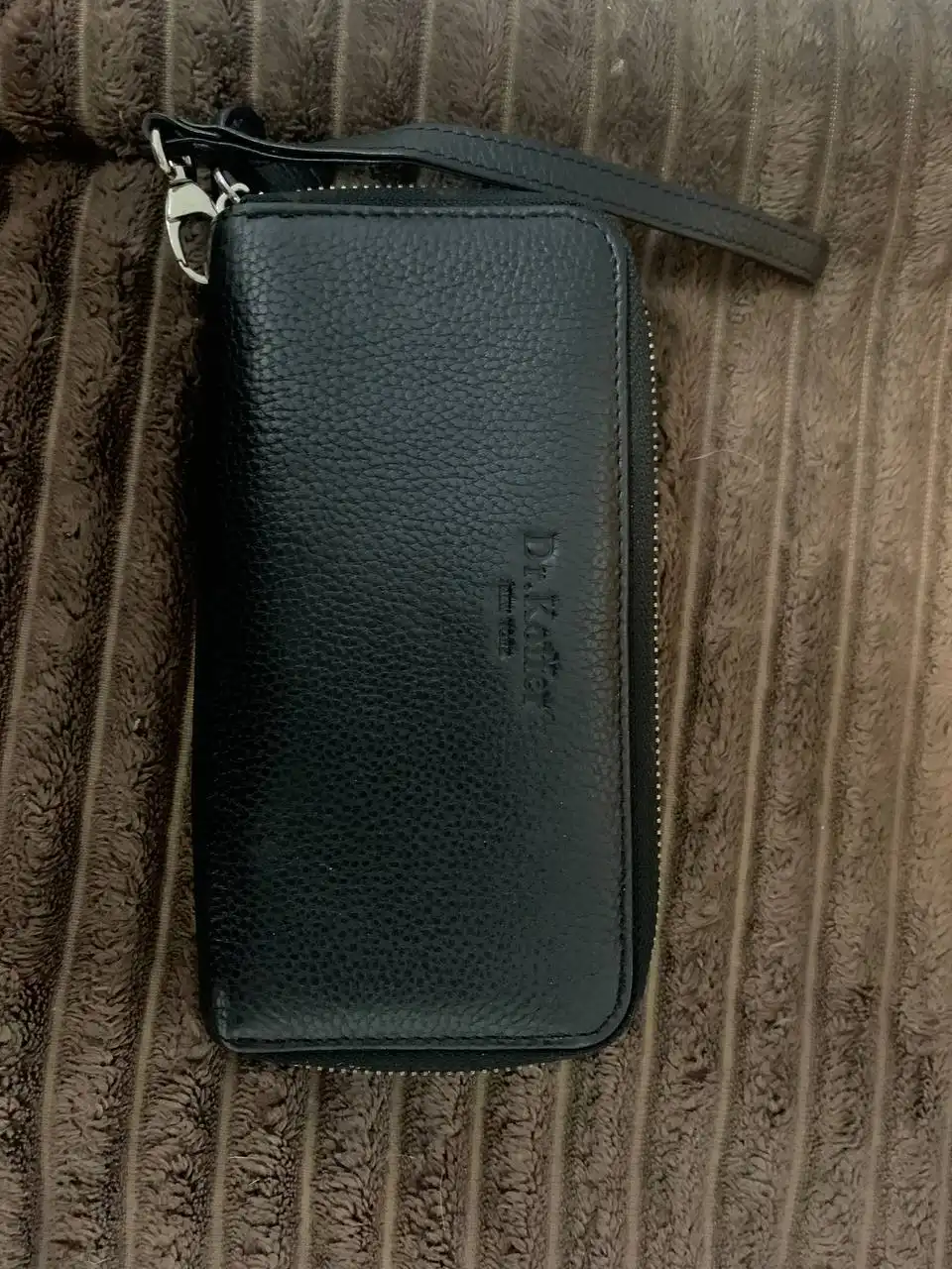 Различные товары: отбеливающий аппарат, кабель для iPhone, мужской кошелек, елка - Барахолка в Санкт-Петербург