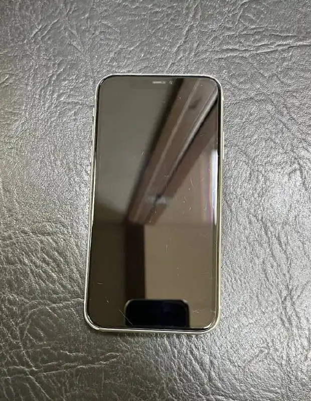 Продажа iPhone 11 64gb в хорошем состоянии - Смартфоны (Электроника) в Санкт-Петербург
