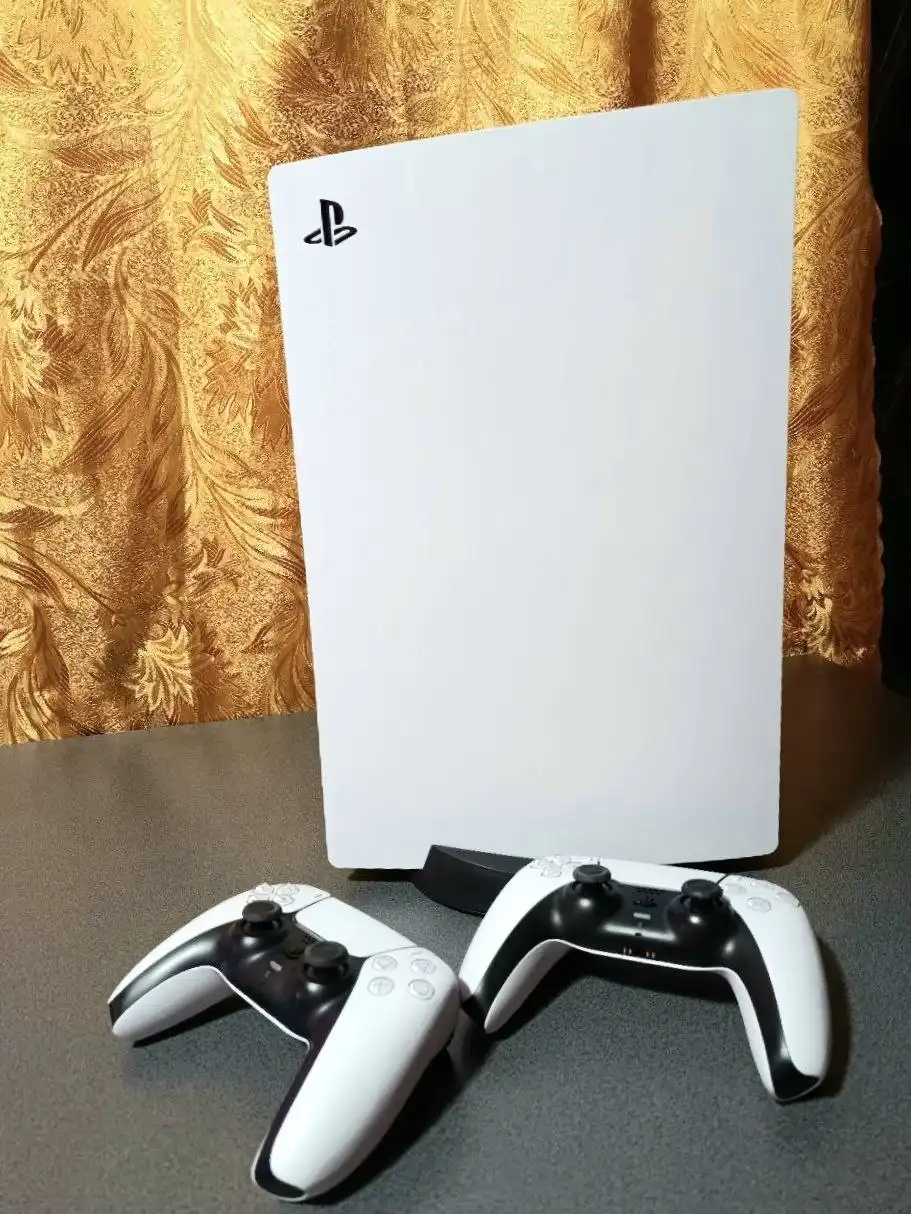 Продам PlayStation 5 в отличном состоянии - Игровые консоли (Электроника) в Санкт-Петербург