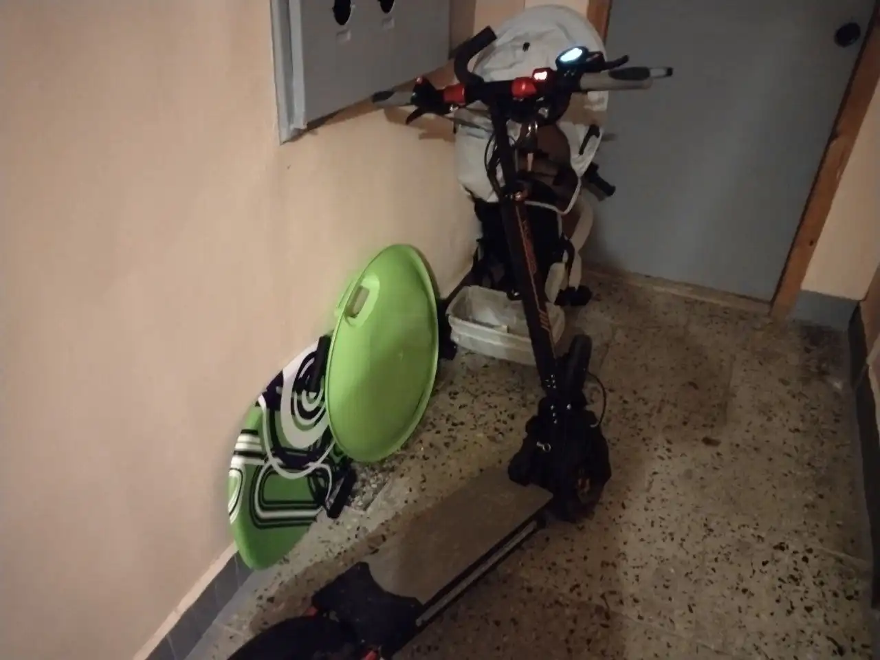 Продам электросамокат Kugoo Max Speed - Электросамокаты (Электроника) в Санкт-Петербург