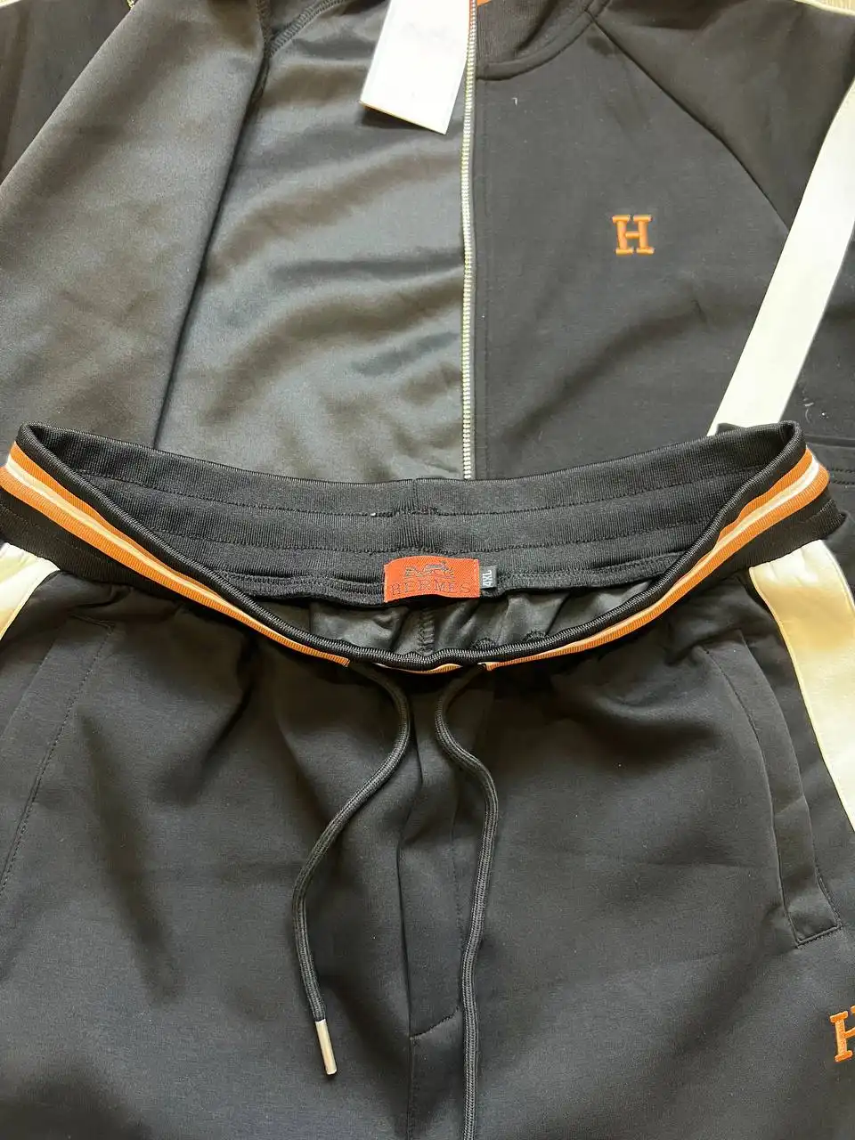 Спортивный костюм Hermes и жилетка Boss - Одежда в Санкт-Петербург