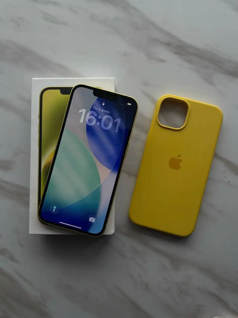 iPhone 14 Yellow 128GB в идеальном состоянии - Смартфоны (Электроника) в Санкт-Петербург