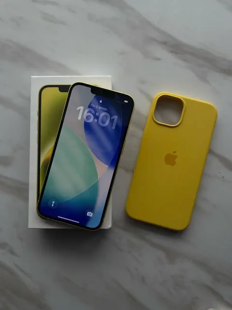 iPhone 14 Yellow 128GB в идеальном состоянии - Мобильные телефоны в Санкт-Петербург