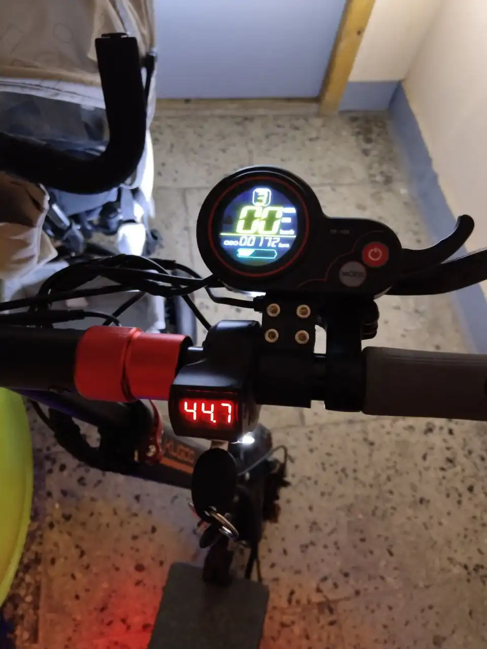 Продажа VR очков Oculus Quest 3S, PS4 и электросамоката Kugoo Max Speed - VR очки и игровые консоли (Электроника) в Санкт-Петербург