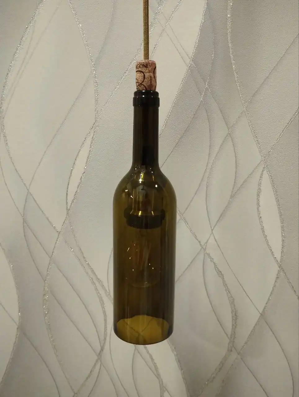 Подвесной светильник ручной работы из винной бутылки - Светильники (Барахолка) в Санкт-Петербург