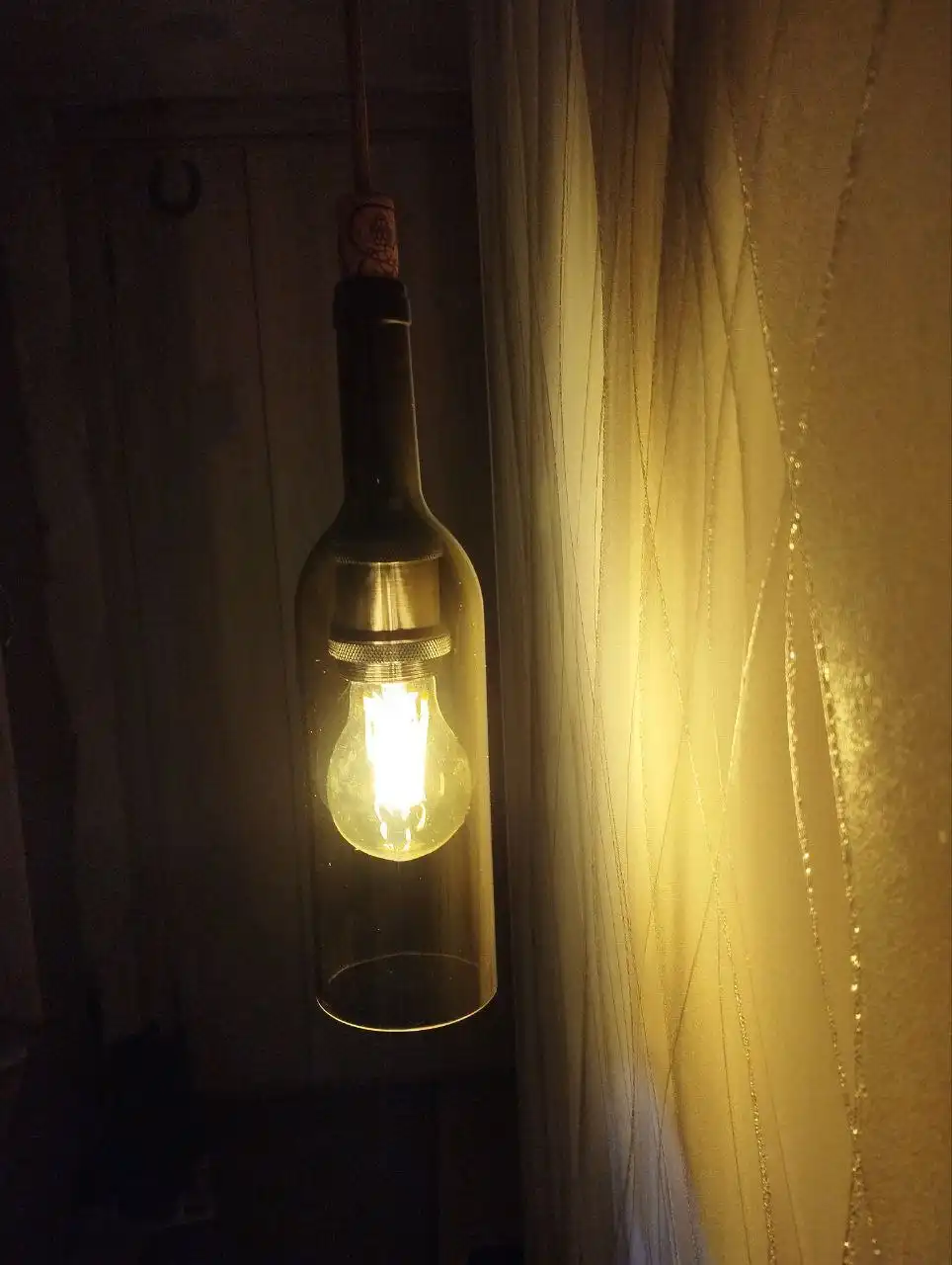 Подвесной светильник ручной работы из винной бутылки - Светильники (Барахолка) в Санкт-Петербург