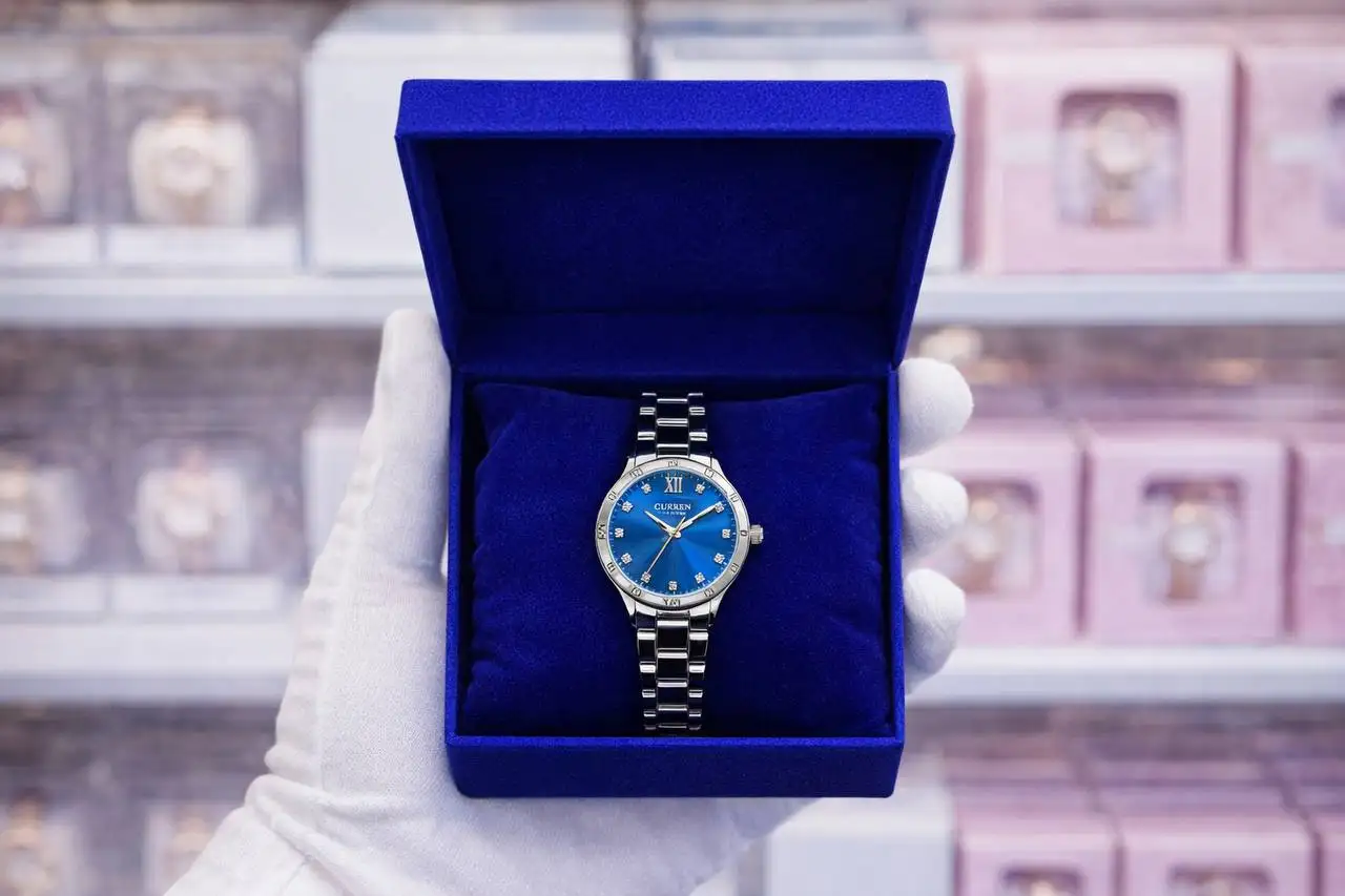 Элегантный набор часов и браслетов к праздникам - Барахолка в Санкт-Петербург