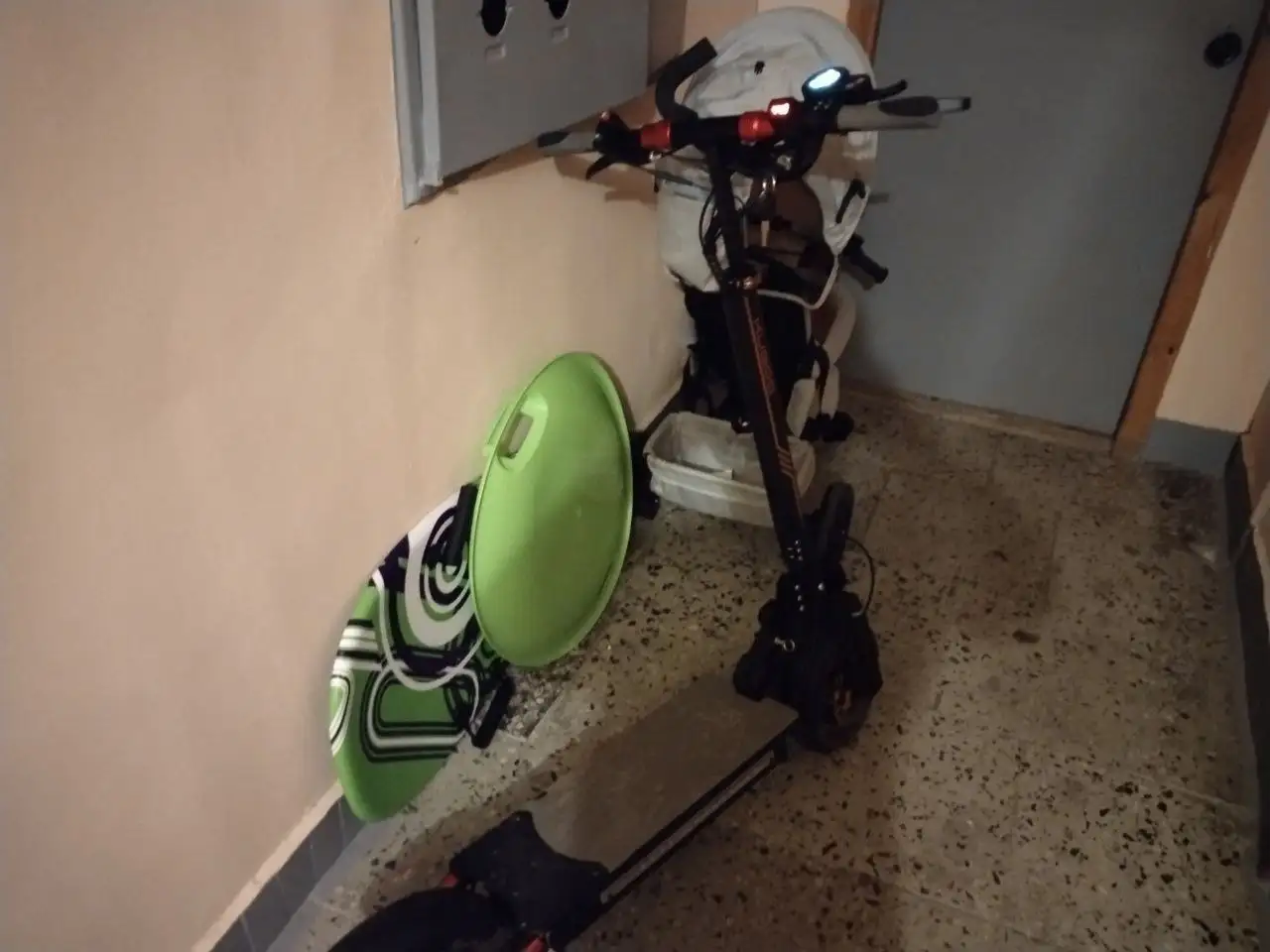 Продажа VR очков Oculus Quest 3 и электросамоката Kugoo Max Speed - VR-очки и электросамокаты (Электроника) в Санкт-Петербург