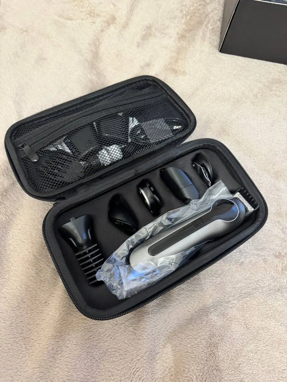 Продажа пальто, машинки для стрижки, ботильонов и корма для собак - Барахолка в Санкт-Петербург