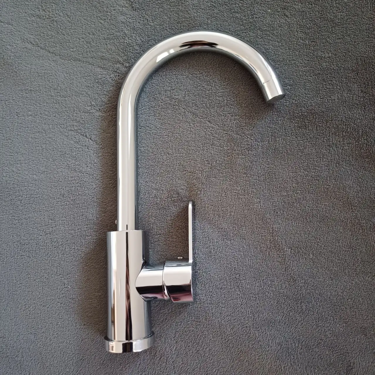 Смеситель для кухни новый - Сантехника (Для дома и дачи) в Санкт-Петербург