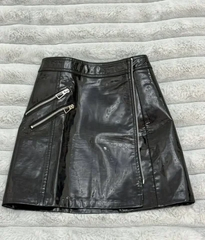 Лаковая юбка Breshka S - Пиджаки в Санкт-Петербург