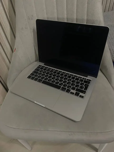 Продам MacBook Pro 13 2012 года - Аксессуары для телефона в Санкт-Петербург
