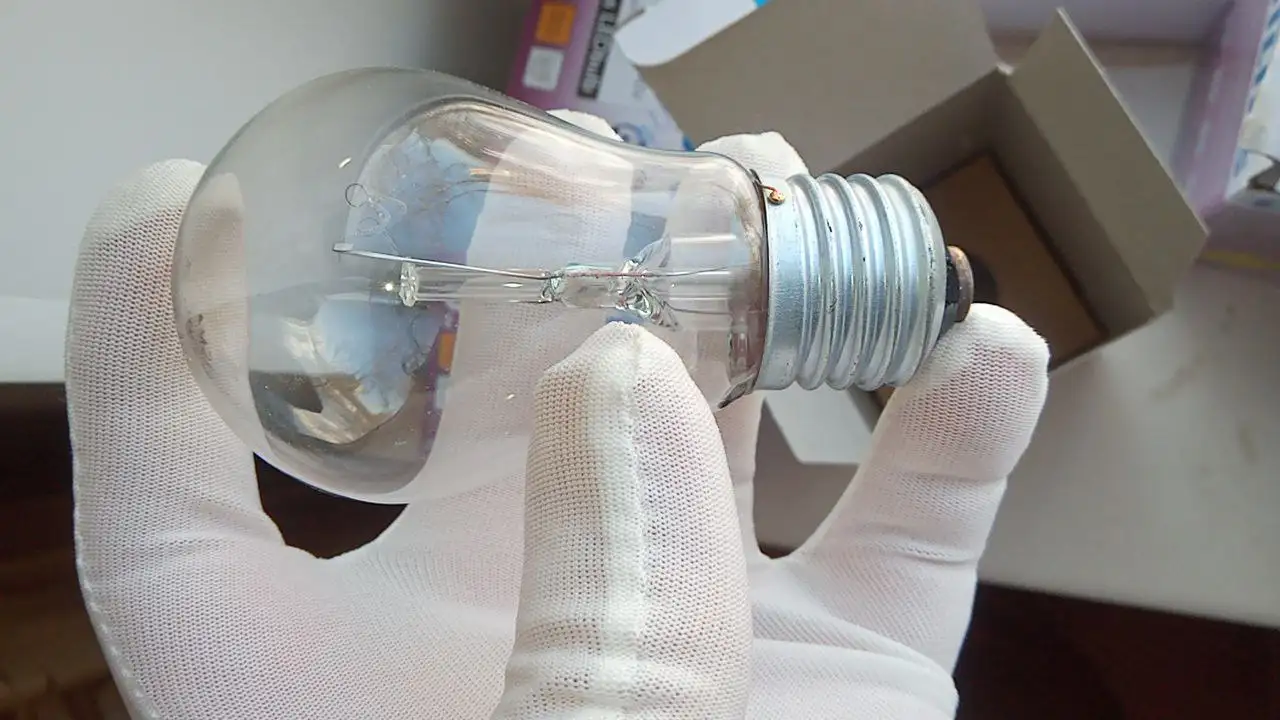 Лампочки всё за 1800 руб - Барахолка в Санкт-Петербург