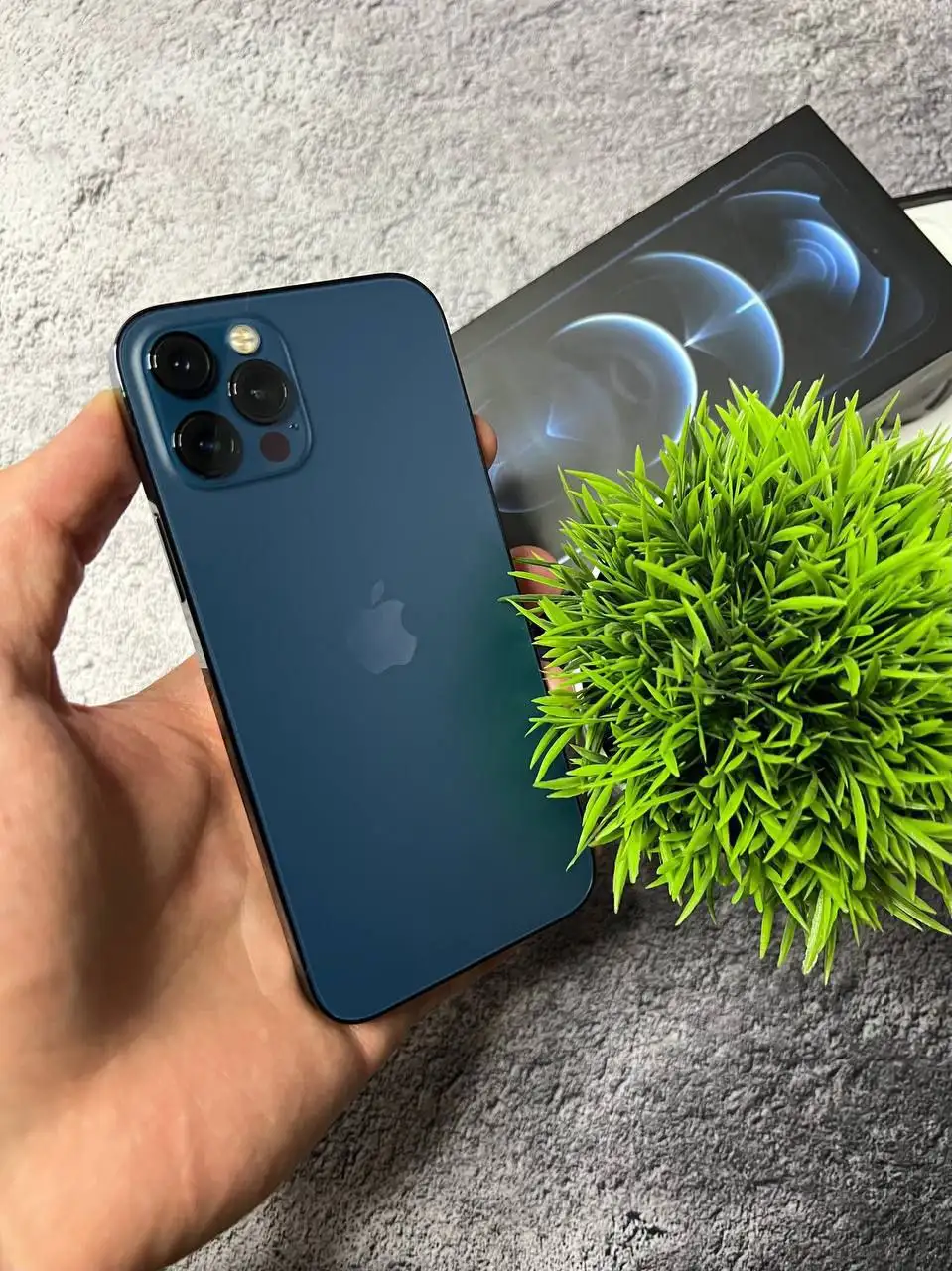iPhone 12 Pro в отличном состоянии - Смартфоны (Электроника) в Санкт-Петербург