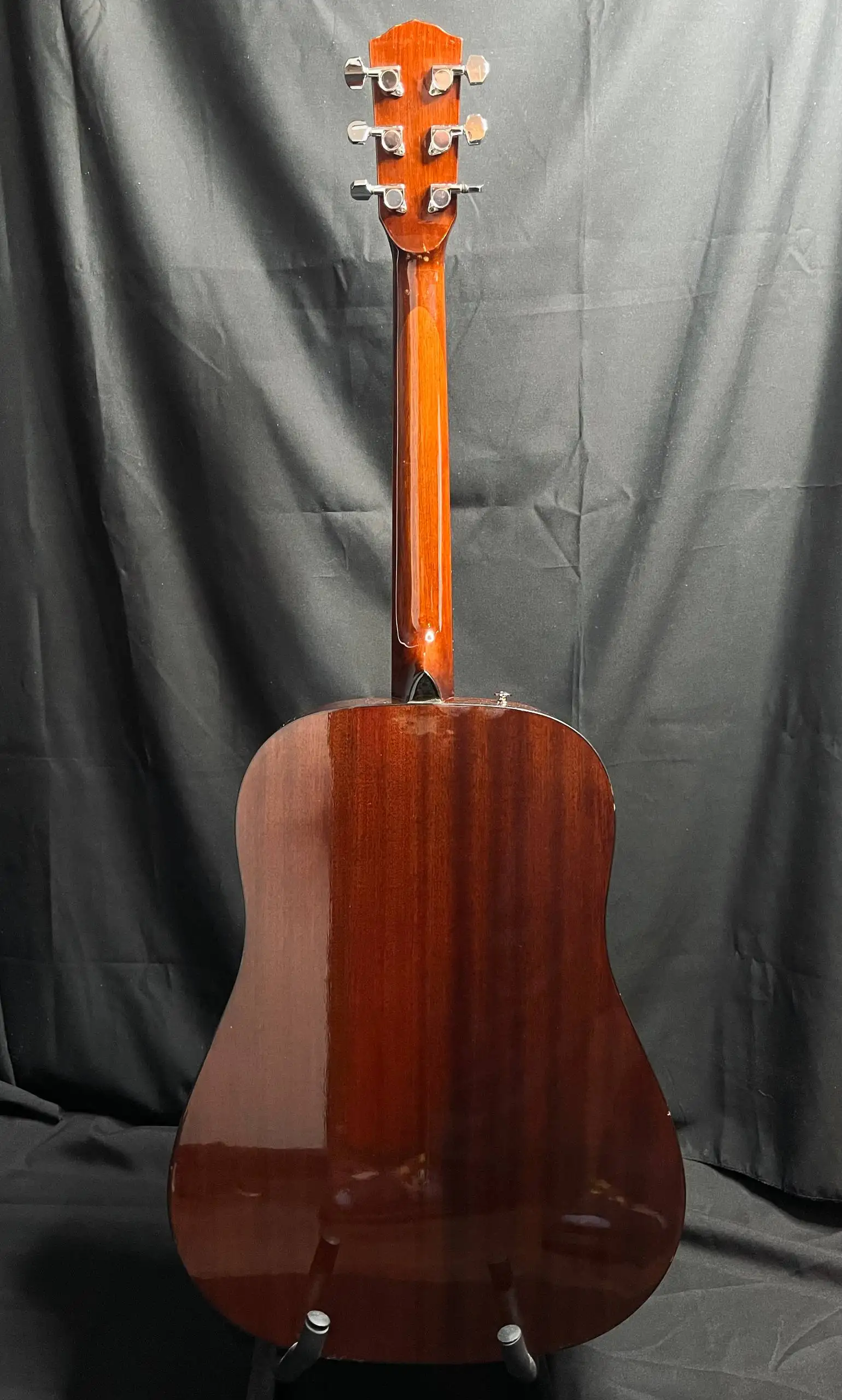 Продажа акустических гитар Fender и Yamaha - Музыкальные инструменты (Хобби и отдых) в Санкт-Петербург