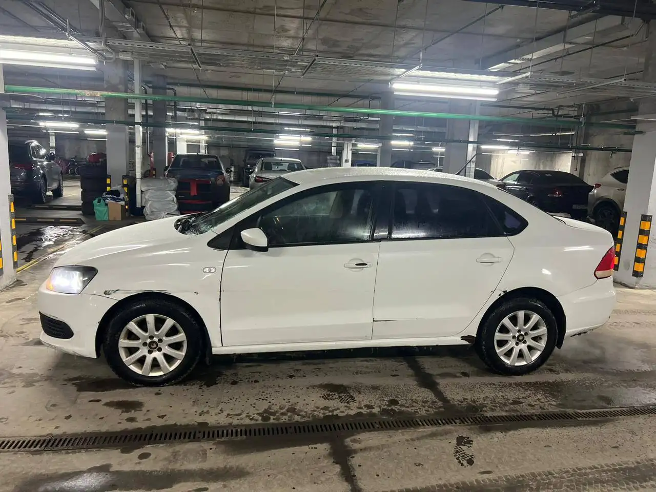 Автомобиль 2013 года с идеальным мотором и коробкой - Авто в Санкт-Петербург