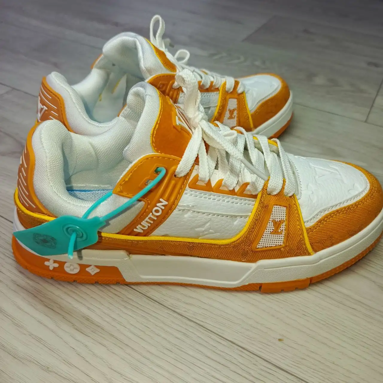 Новые вещи с биркой - Барахолка в Санкт-Петербург