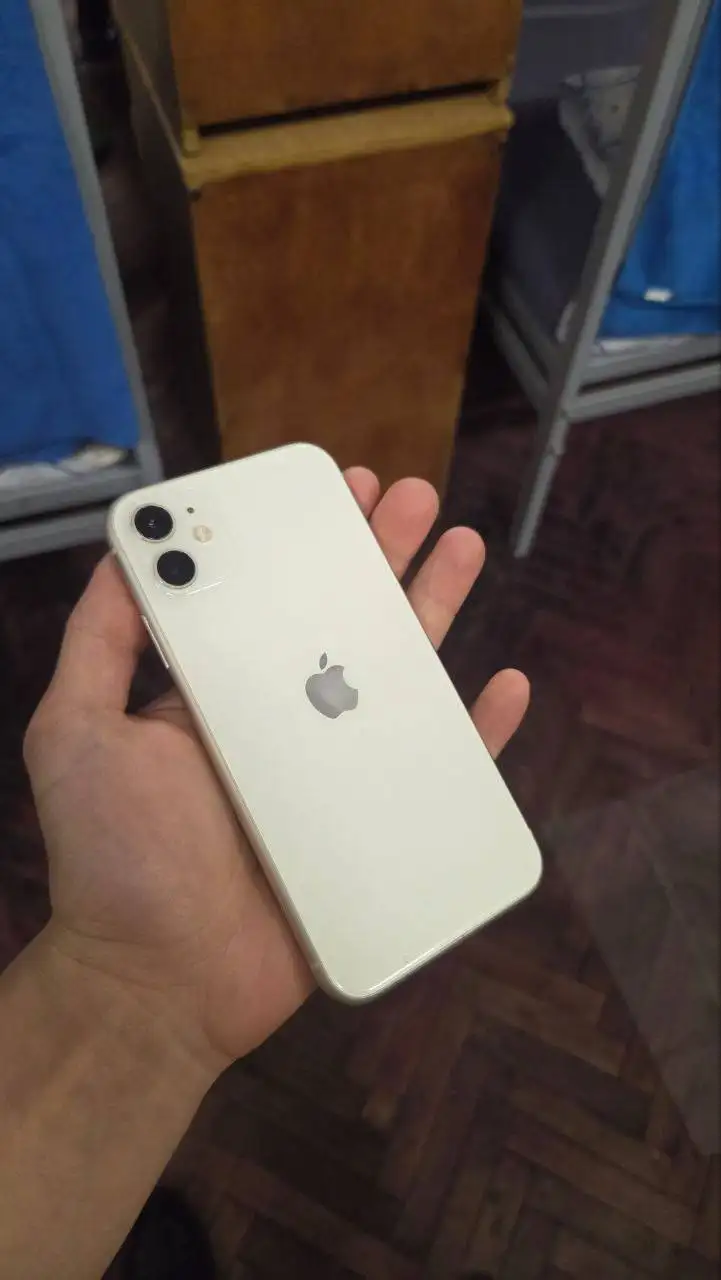 Продам iPhone 11 128GB в идеальном состоянии - Смартфоны (Электроника) в Санкт-Петербург