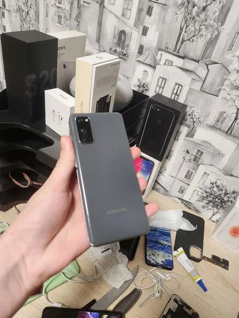 Galaxy S20 с прошивкой One UI 8 - Электроника в Санкт-Петербург