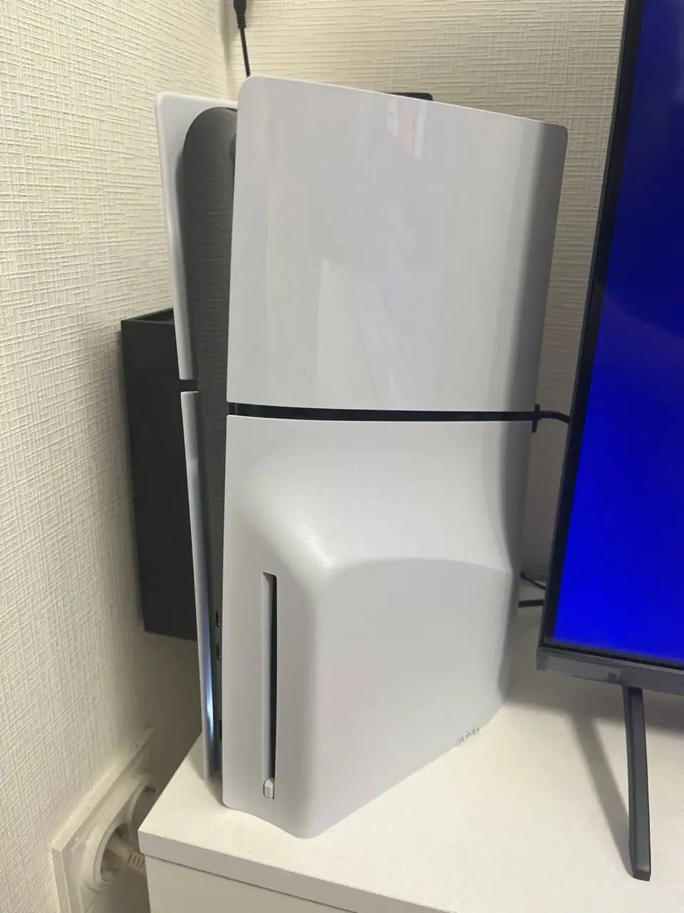 Продам PlayStation 5 Slim в отличном состоянии - Игровые приставки (Электроника) в Санкт-Петербург