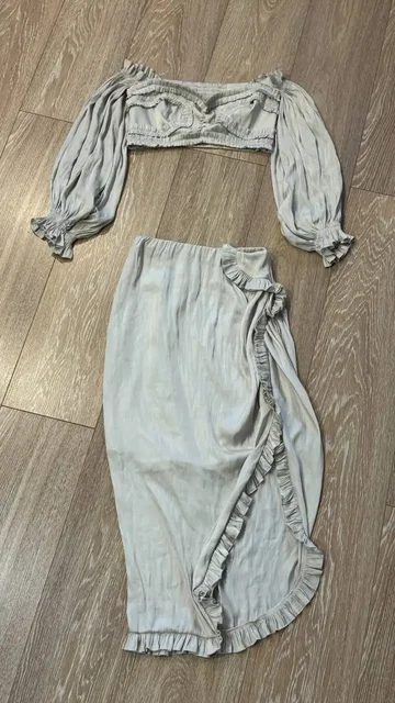 Шикарный дизайнерский костюм - Платья в Санкт-Петербург