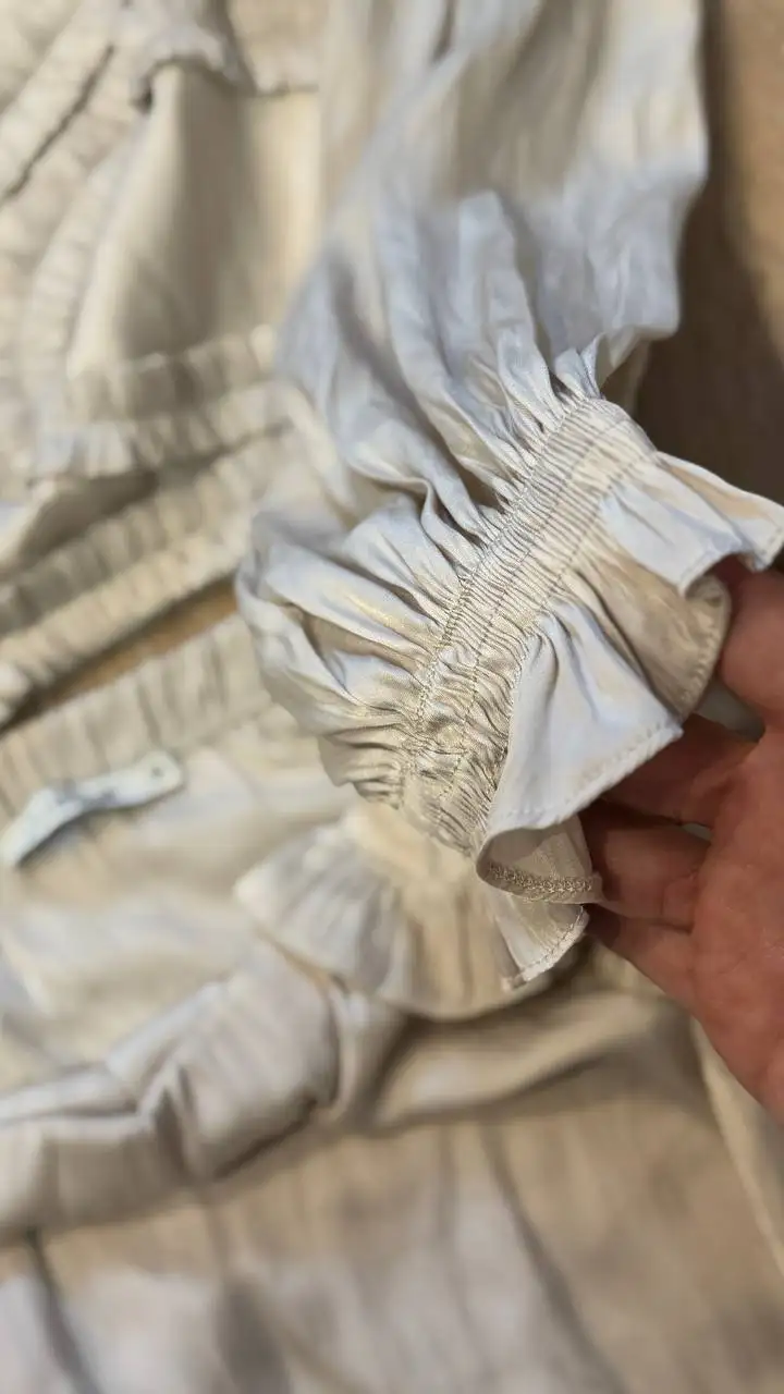 Шикарный дизайнерский костюм - Костюмы (Одежда) в Санкт-Петербург