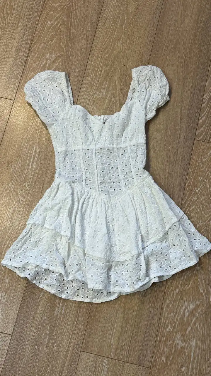 Летнее платье-комбинезон с скрытыми плечами и многослойной юбкой - Женская одежда (Одежда) в Санкт-Петербург