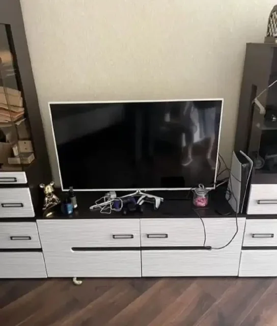 Стенка в гостиную в отличном состоянии - частное объявление в Санкт-Петербург