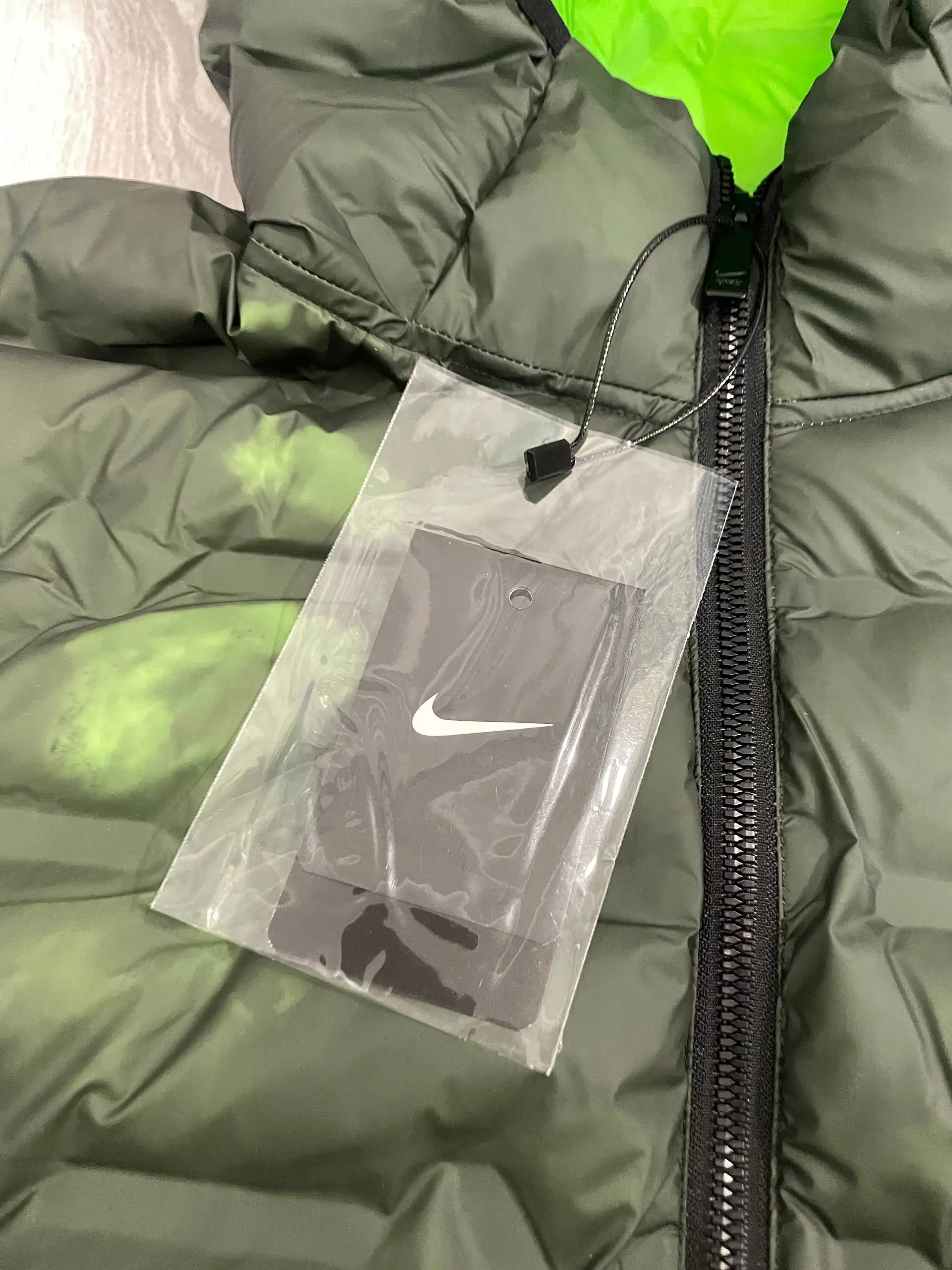 Куртка Nike x Supreme весенняя термохром - Куртки (Одежда) в Санкт-Петербург