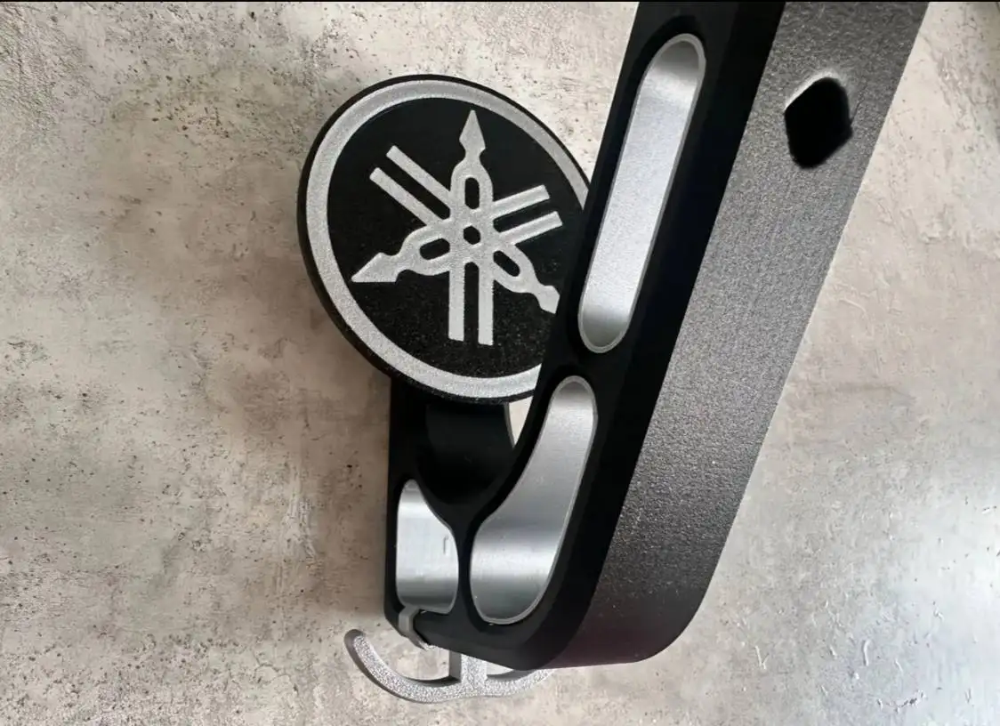 Продажа мотошлема с вешалкой - Мотошлемы (Барахолка) в Санкт-Петербург