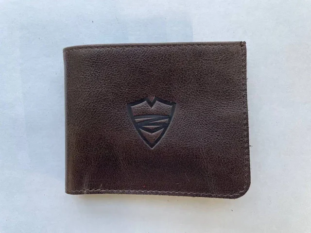 Кошельки Питерский щит в отличном состоянии - Карнавальные костюмы в Санкт-Петербург