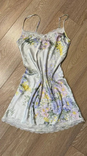 Комплект халата с сорочкой размер XS - частное объявление в Санкт-Петербург