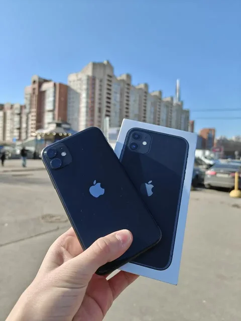 iPhone 11 64 Гб с небольшим изгибом - частное объявление в Санкт-Петербург