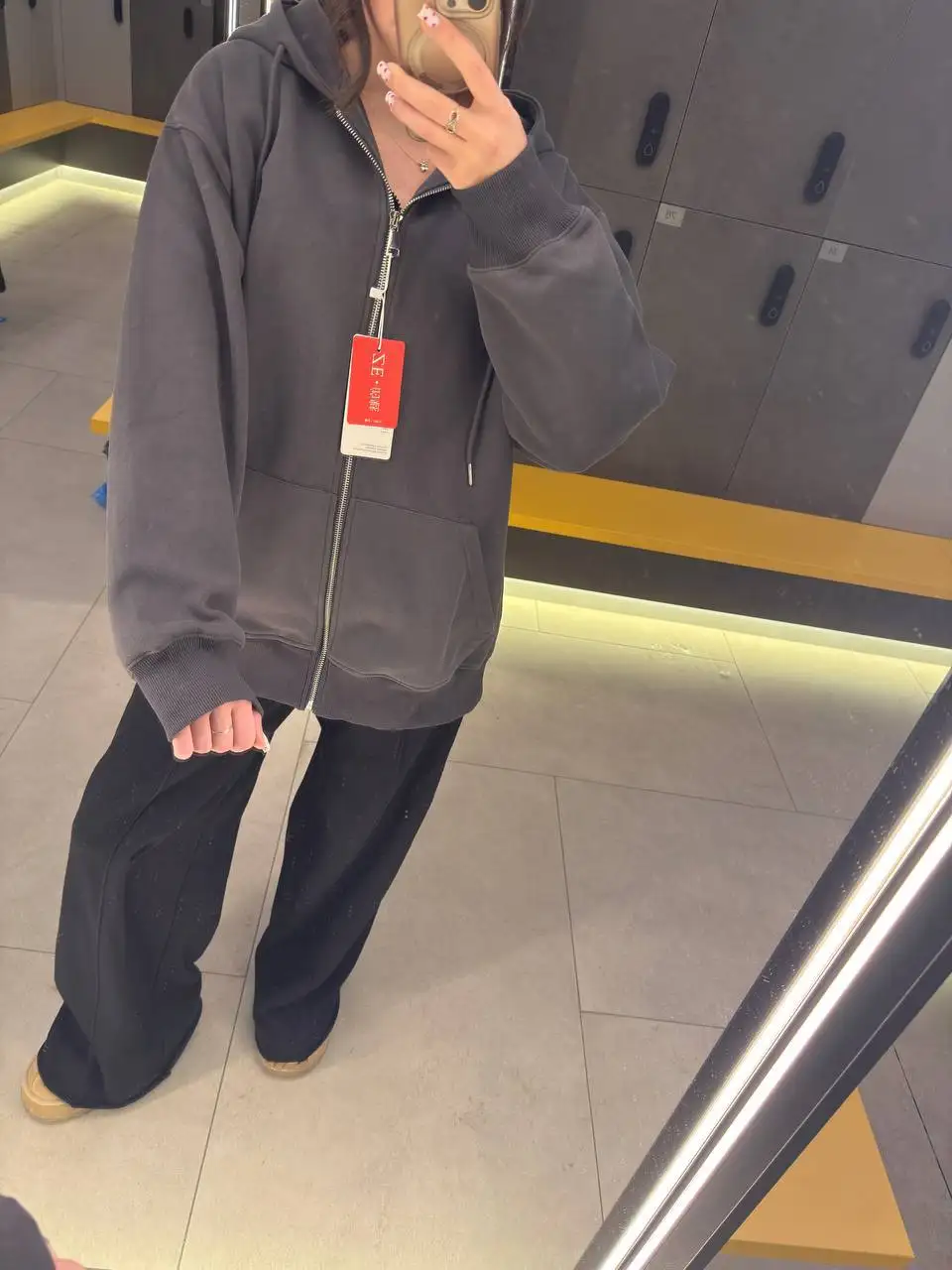 Женские худи на молнии черное и темно серое - Верхняя одежда (Одежда) в Санкт-Петербург