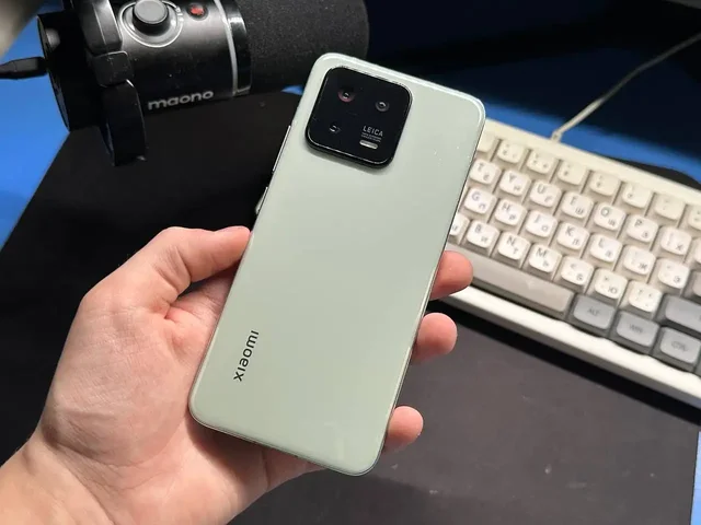 Xiaomi 13 8/256gb в отличном состоянии - Автохолодильники в Санкт-Петербург