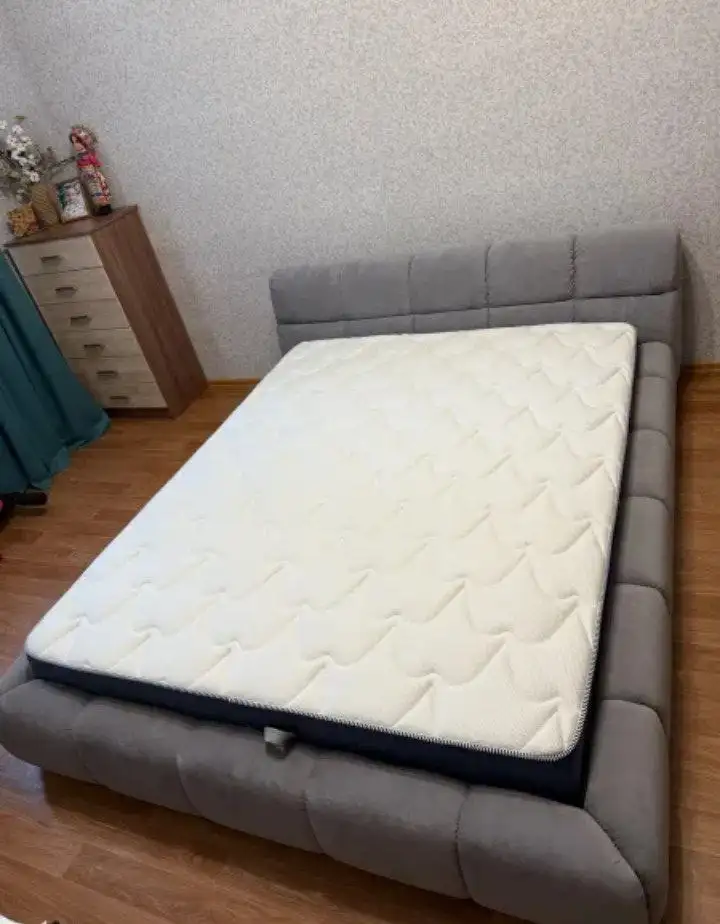 Кровать в идеальном состоянии - Мебель (Для дома и дачи) в Санкт-Петербург