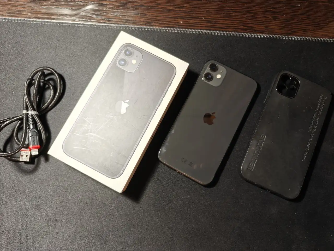 Iphone 11/64 Гб в среднем состоянии - Смартфоны (Электроника) в Санкт-Петербург