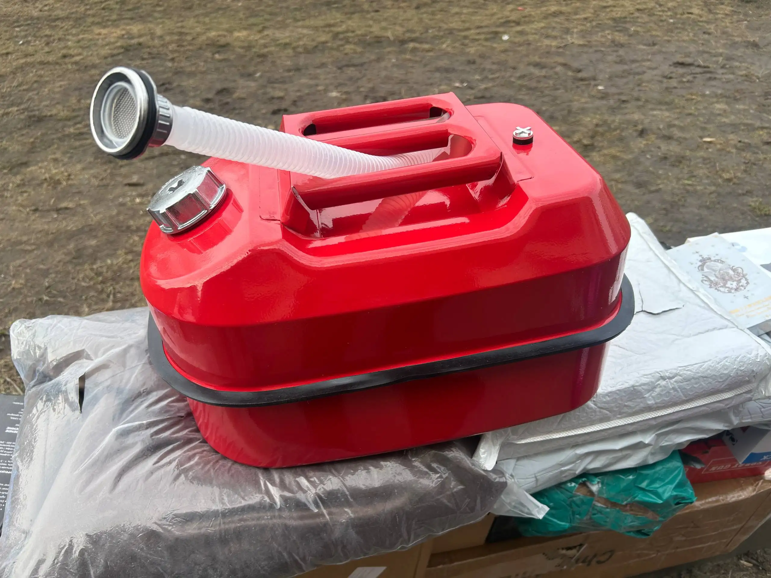 Канистра новая 20л - Барахолка в Санкт-Петербург