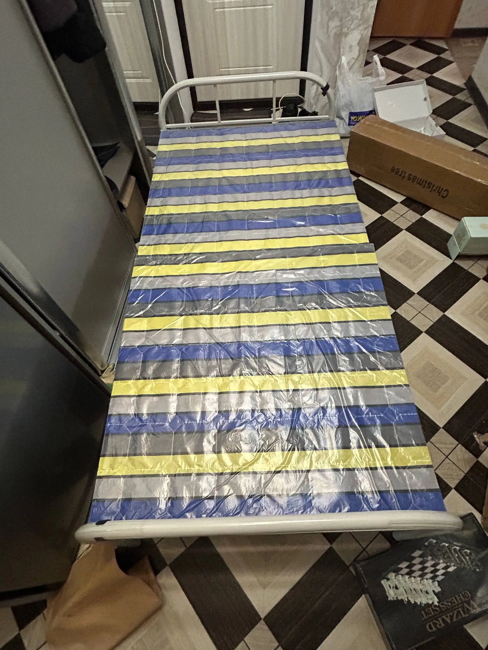 Раскладушка новая - Барахолка в Санкт-Петербург